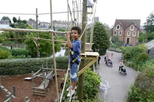 zooropia kai on spider web